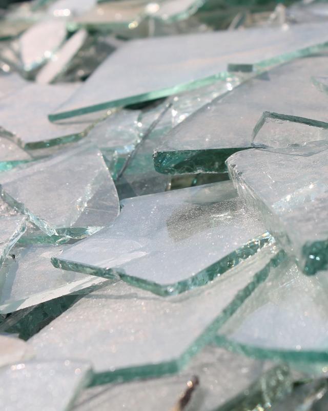 Inzameling en recycling van breukglas